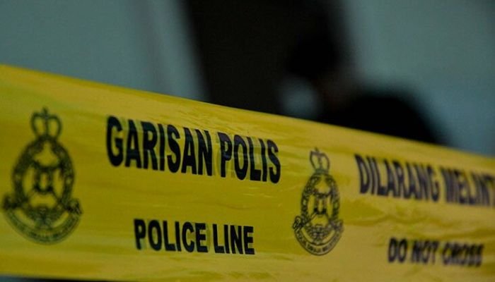 பள்ளிக்கு செல்லத் தவறிய மகனை கண்டித்த தந்தையை கத்தியால் குத்திய மகன் கைது