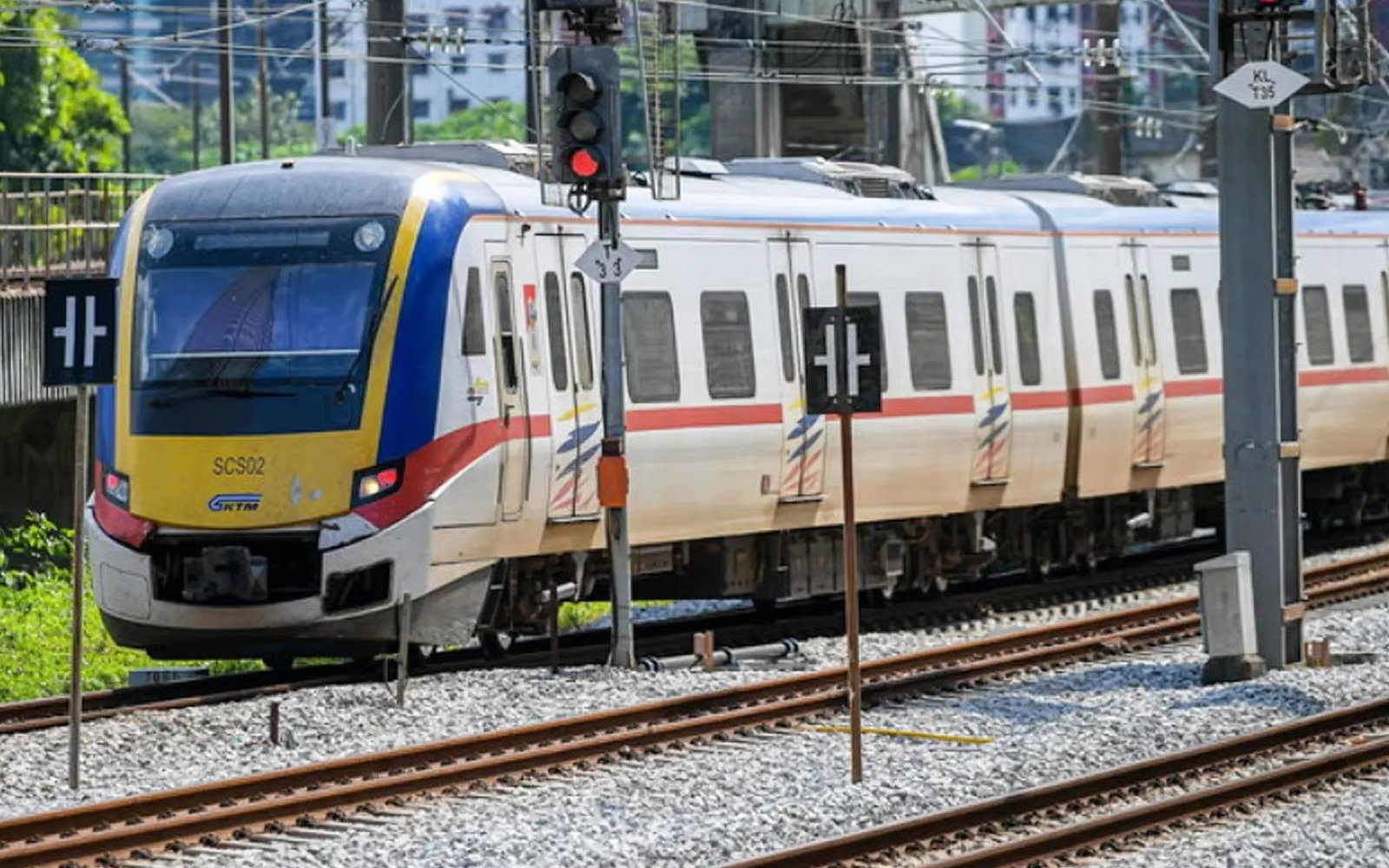 கேபிள் கம்பி திருட்டால் 1,300 மணி நேர இரயில் தாமதம்