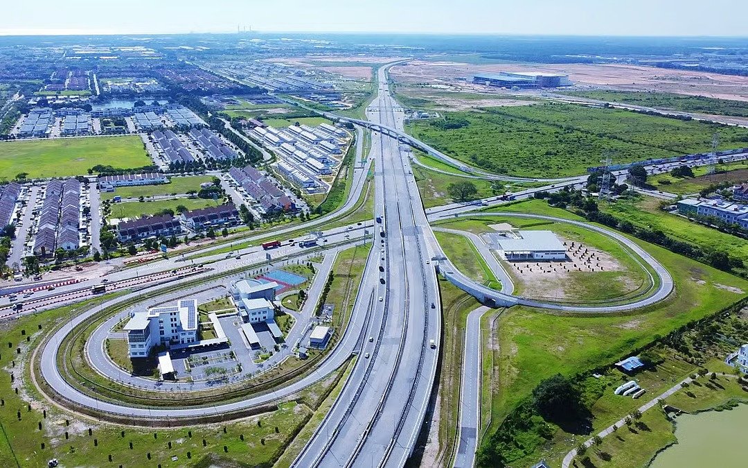 WCE நெடுஞ்சாலைத் திட்டத்திற்கான கிள்ளானில் 18 உரிமையாளர்களின் நில கைப்பற்றல் அறிவிப்புச் செல்லுபடியாகும்; நீதிமன்றம் தீர்ப்பு