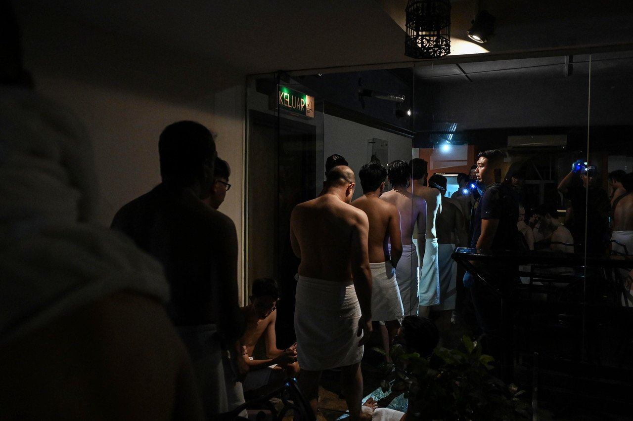 சௌகிட் ‘ஆண்கள் மட்டும்’ spa மையத்தில் கைதான 171 உள்ளூர்வாசிகள் விடுவிப்பு; தடுப்புக்  காவல் விண்ணப்பம் நிராகரிப்பு