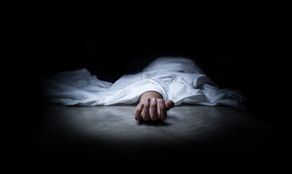 மஞ்சோங்கில் 78 வயது முதியவர் மண்வெட்டியால் படுகொலை