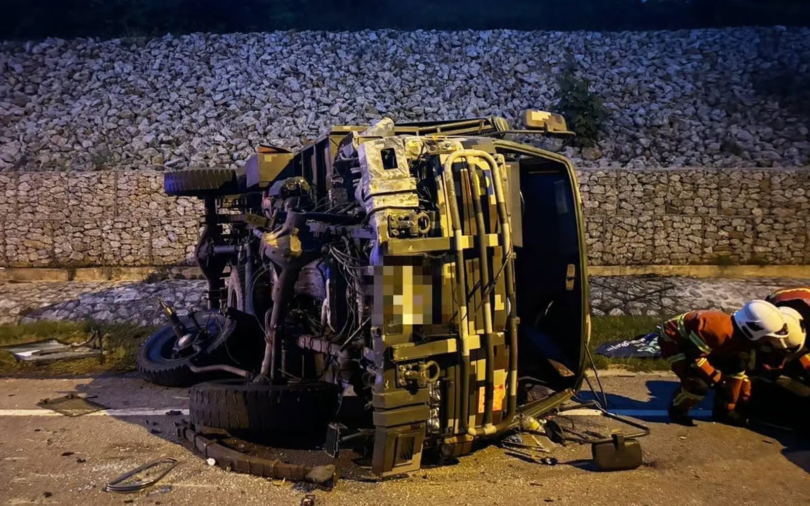 மாச்சாங்கில் கோர விபத்து; ராணுவ வீரர் ஒருவர் பலி