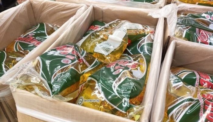 மார்ச் 1 முதல் வெளிநாட்டினர் மானிய  விலையில் விற்கப்படும் சமையல் எண்ணெய்  பொட்டலங்கள் வாங்குவதற்கு தடை