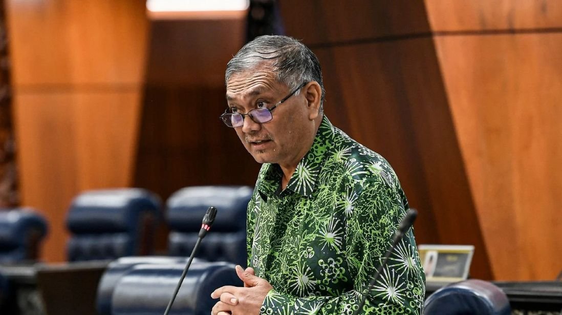 போலீஸ் புகாரை நிராகரிப்பது கடுமையான குற்றமாகும் -மக்களவையில் தகவல்