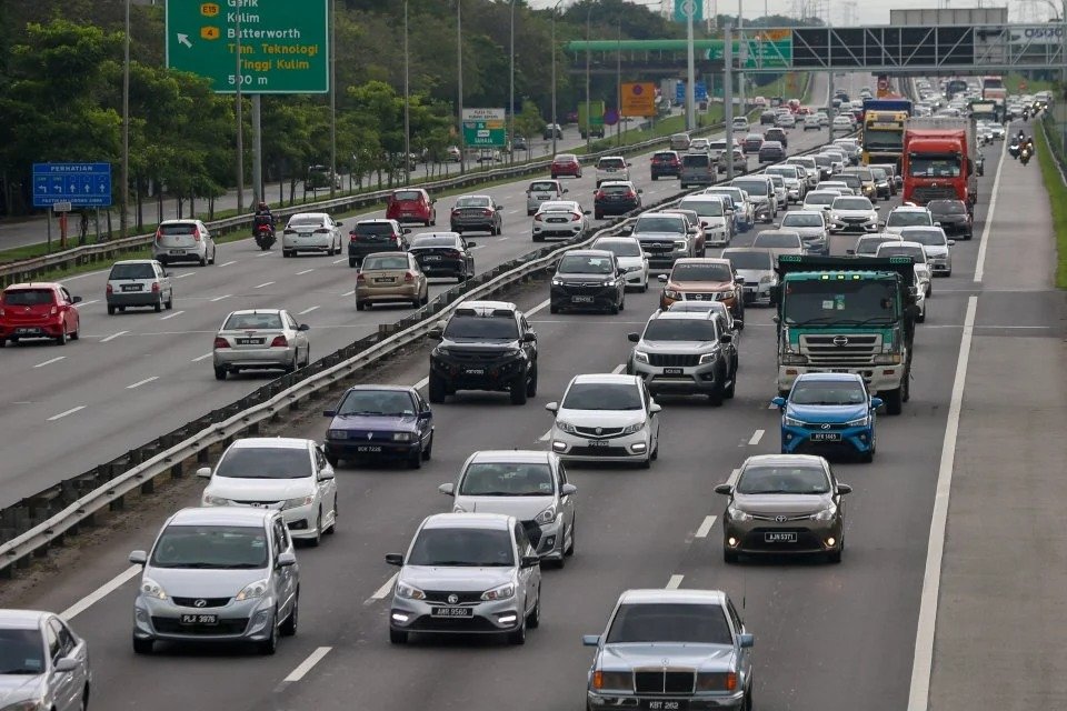 நோன்பு பெருநாள் உச்சத்தில் பிளஸ் நெடுஞ்சாலையில் 2.3 மில்லியன் வாகனங்கள் பயணிக்கும் என எதிர்பார்ப்பு