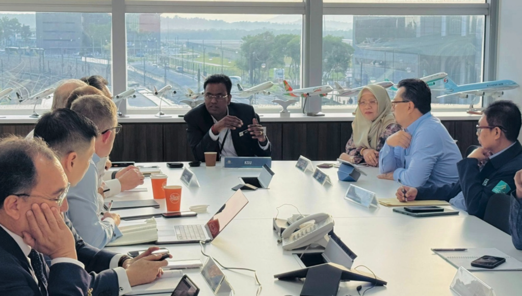 KLIA-வில் பயணப் பெட்டி கையாளுதல் முறை பாதிப்பு; டத்தோ ஸ்ரீ ஜனசந்திரன் தலைமையில் அவசர ஆலோசனை
