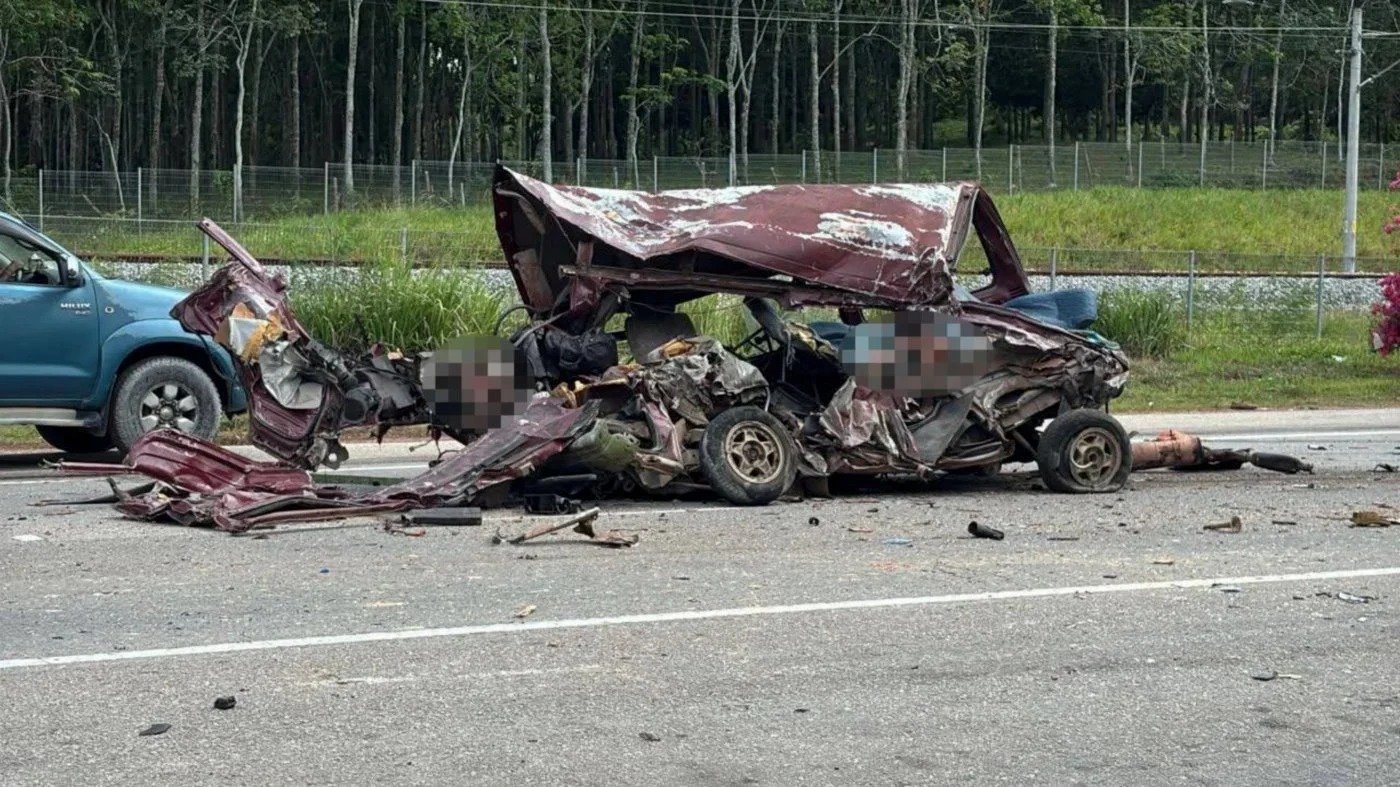 செகாமட் மரண விபத்து; போதைப்பொருள் பயன்படுத்திய டிரேய்லர் ஓட்டுநர் மீது 3 கொலை குற்றச்சாட்டு