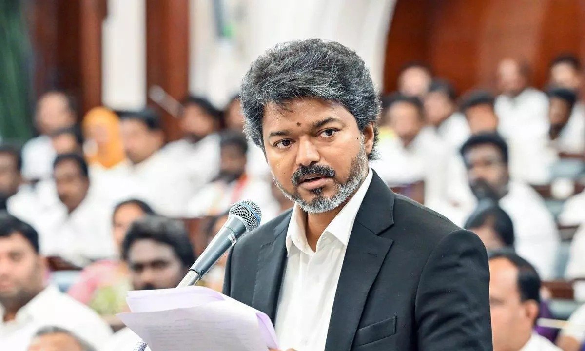 சினிமா ரசிகர்களுக்கு ஜாக்பாட்; தமிழகத்தில் இனி ஒரு நாளைக்கு 5 காட்சிகள் திரையிட முதல்வர் ஜோசப் விஜய் அதிரடி அனுமதி