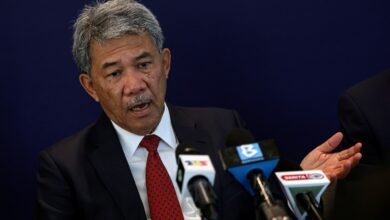 KUALA LUMPUR, 7 Sept -- Menteri Luar Datuk Seri Mohamad Hasan bercakap pada sidang media selepas Working Luncheon yang dihoskan Kementerian Luar bagi meraikan Timbalan Perdana Menteri merangkap Menteri Luar Thailand Sihasak Phuangketkeow di sebuah hotel hari ini.
-- fotoBERNAMA (2026) HAK CIPTA TERPELIHARA
KUALA LUMPUR, Sept 7 -- Foreign Minister Datuk Seri Mohamad Hasan speaks at a press conference following a Working Luncheon hosted by the Foreign Ministry in honour of Thailand?s Deputy Prime Minister and Foreign Minister Sihasak Phuangketkeow at a hotel today.
-- fotoBERNAMA (2026) COPYRIGHT RESERVED
<